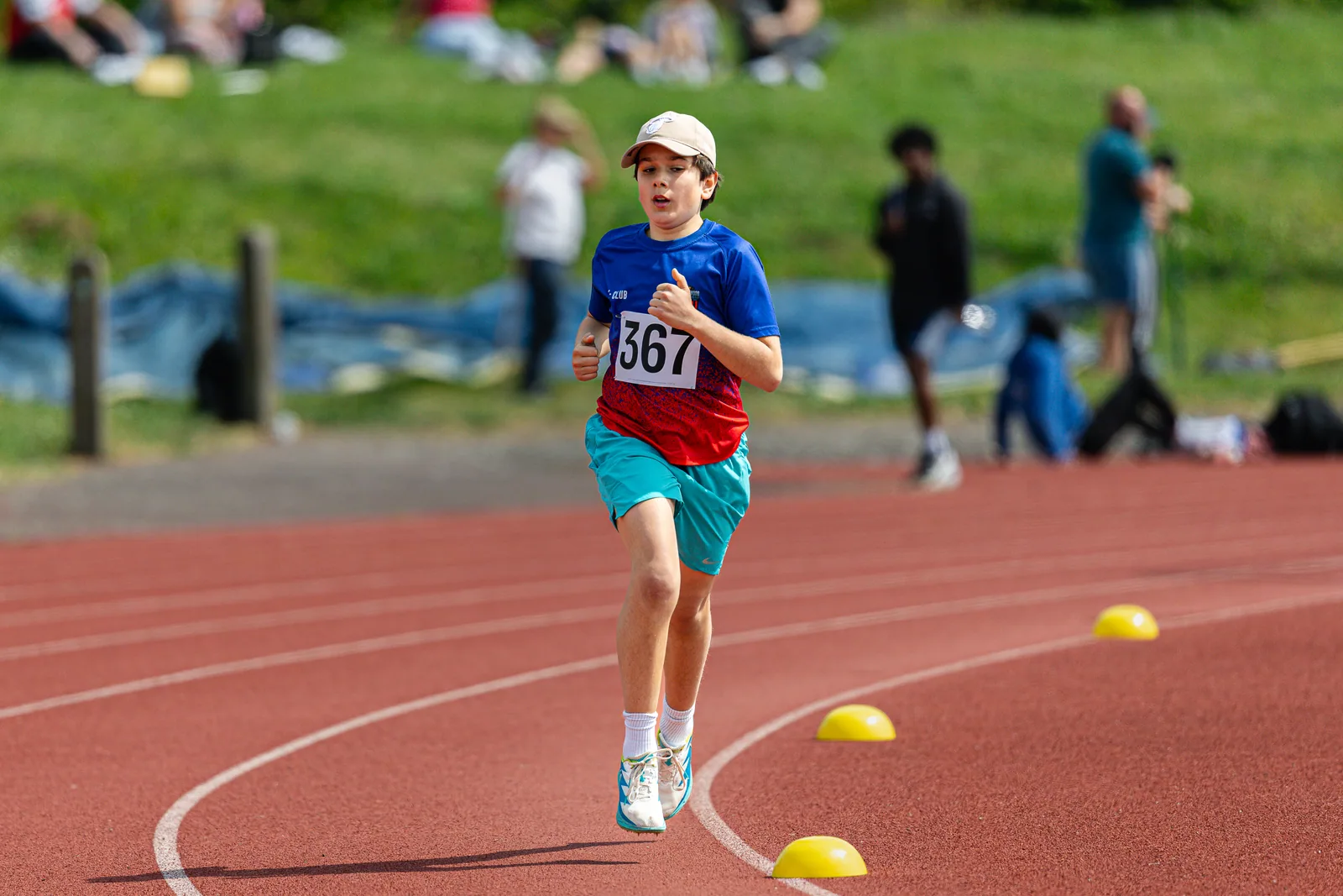 Brentwood Beagles athletes at the Eastern Young Athletes League (EYAL) - Match 1, Basildon, 26 April 2026