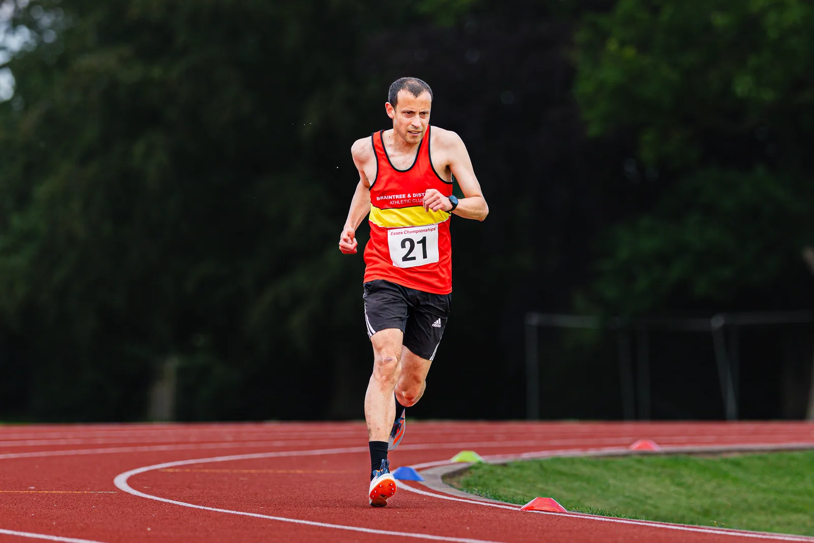 Brentwood Beagles athletes at the Essex 5000m Championship, Brentwood track, Brentwood, 17 June 2026