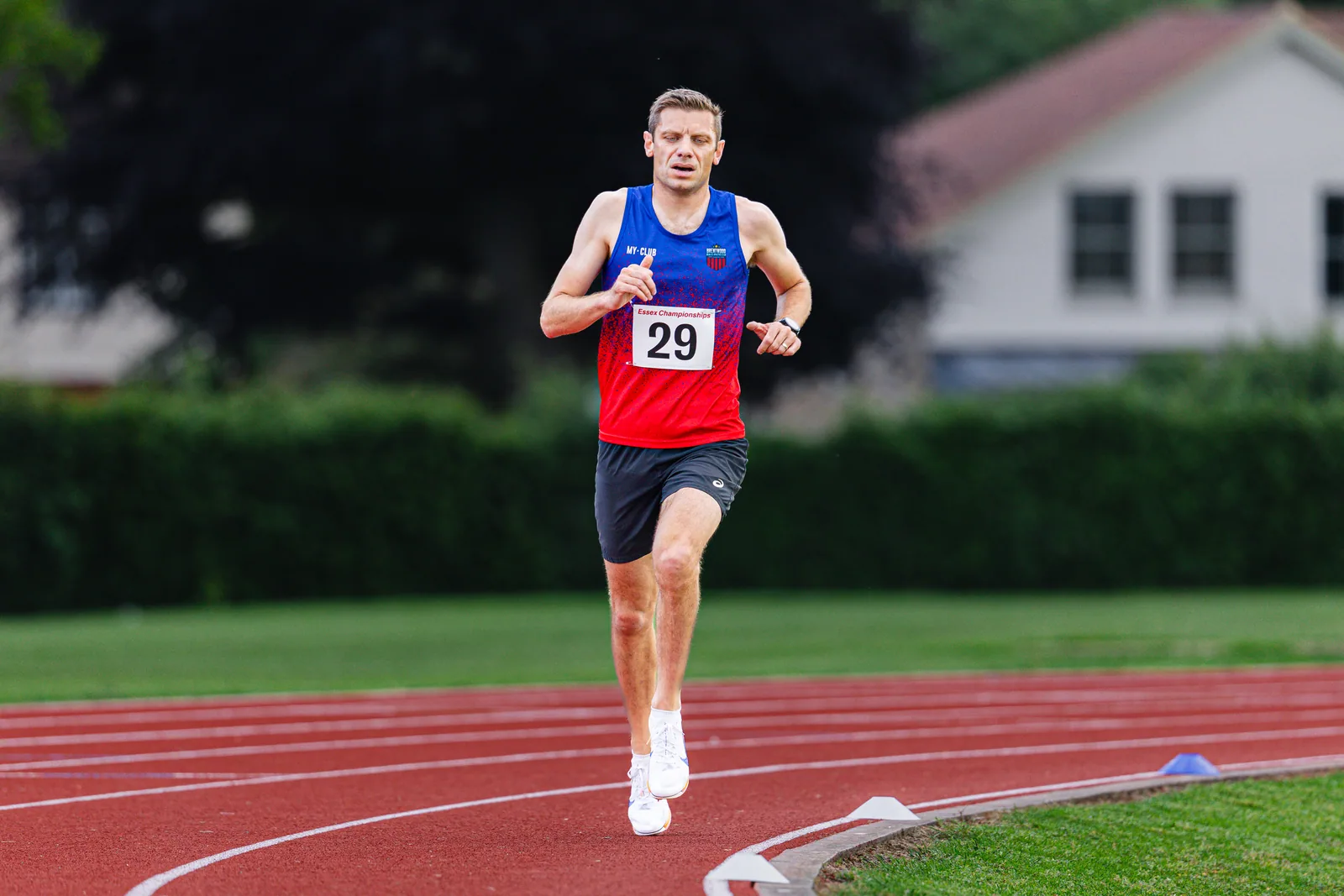 Brentwood Beagles athletes at the Essex 5000m Championship, Brentwood track, Brentwood, 17 June 2026